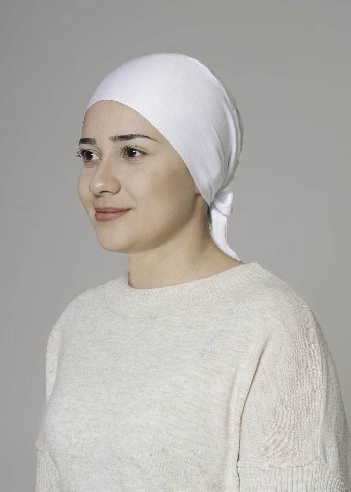 KAYMAYAN BEYAZ BONE