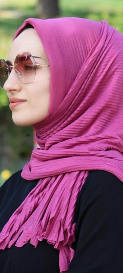 Z.YEŞİLİ PLİSELİ PRATİK ŞAL